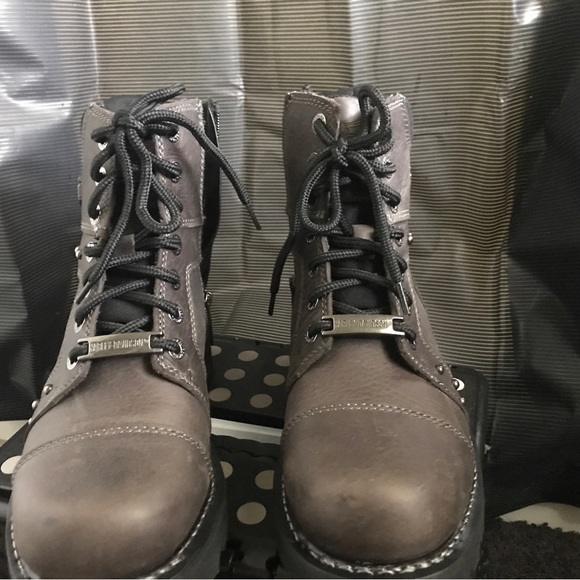 7 1/2 womens Harley Davidson boots - Picture 2 of 4